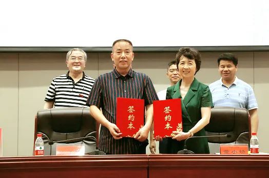 产业报国奋争先，青春无悔谱新篇