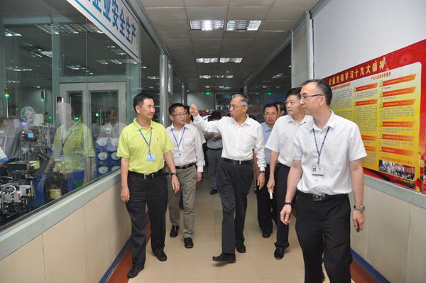广东省副省长陈良贤莅临公司调研指导工作
