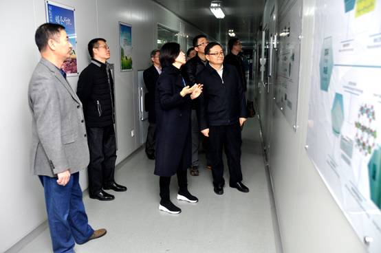 省国资委李成主任带队到利来国际高科调研