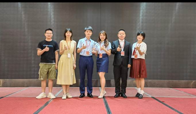 利来国际高科在中国电子信息行业“双代会”荣获“1杯两优”