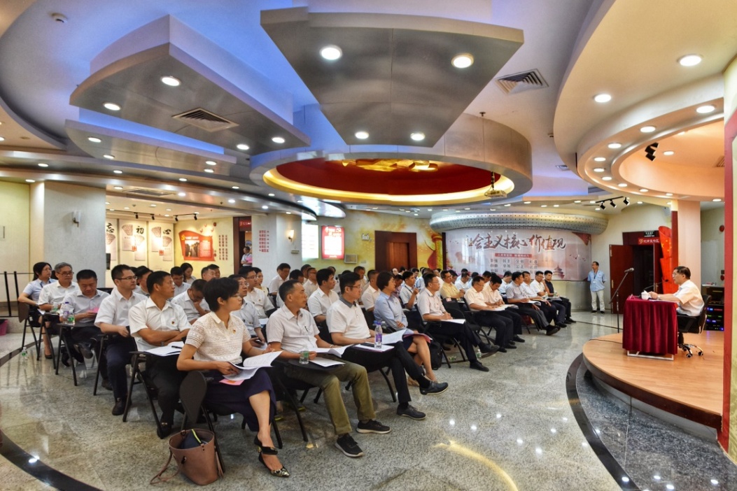 广晟公司举行“不忘初心、牢记使命”主题教育专题党课